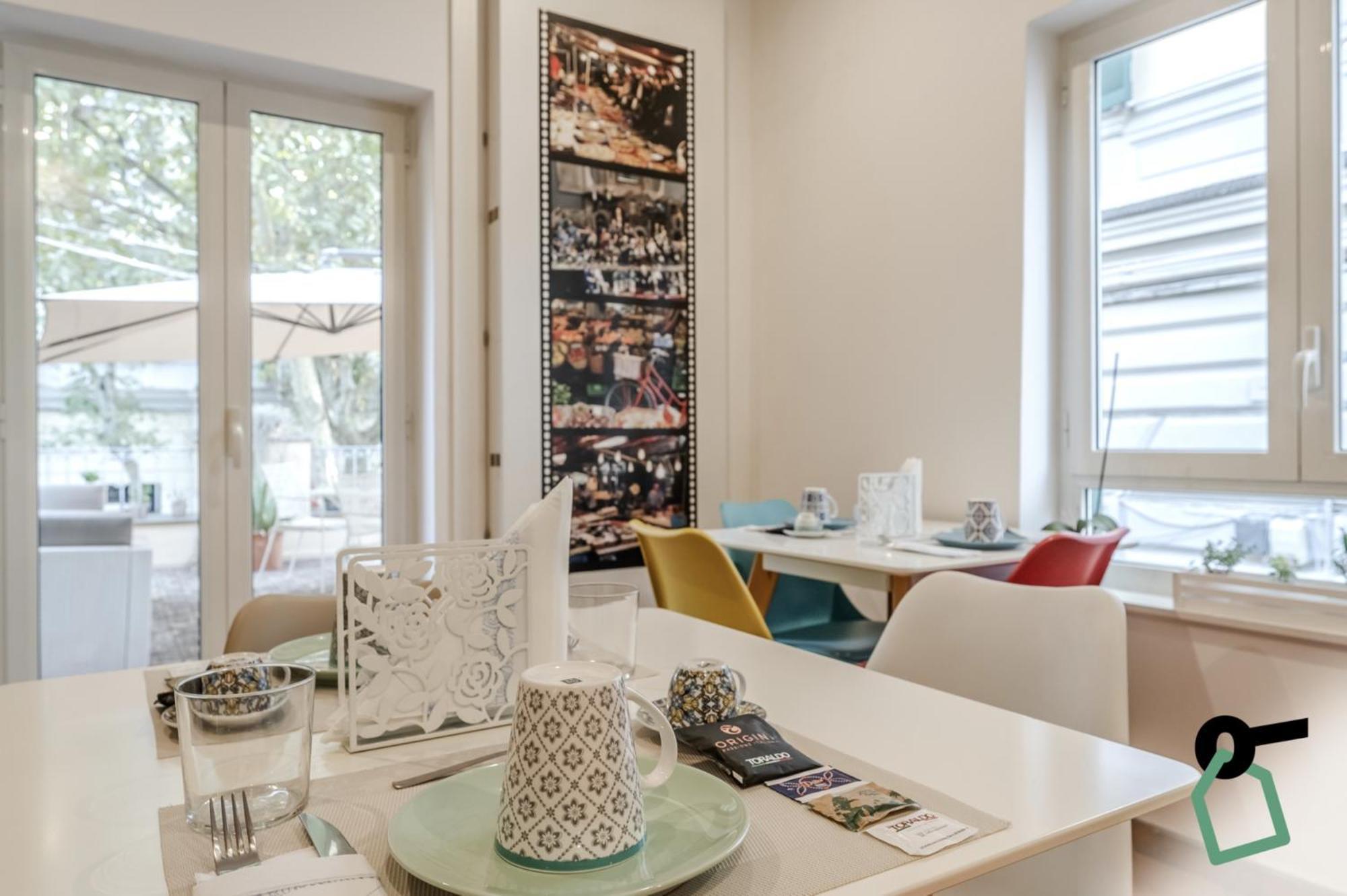 Hotiday Room Collection - Napoli Residenza Scarlatti Экстерьер фото